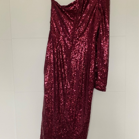 Windsor Emilia MIDI Sequin Formal Dress, Small - Picture 5 of 5